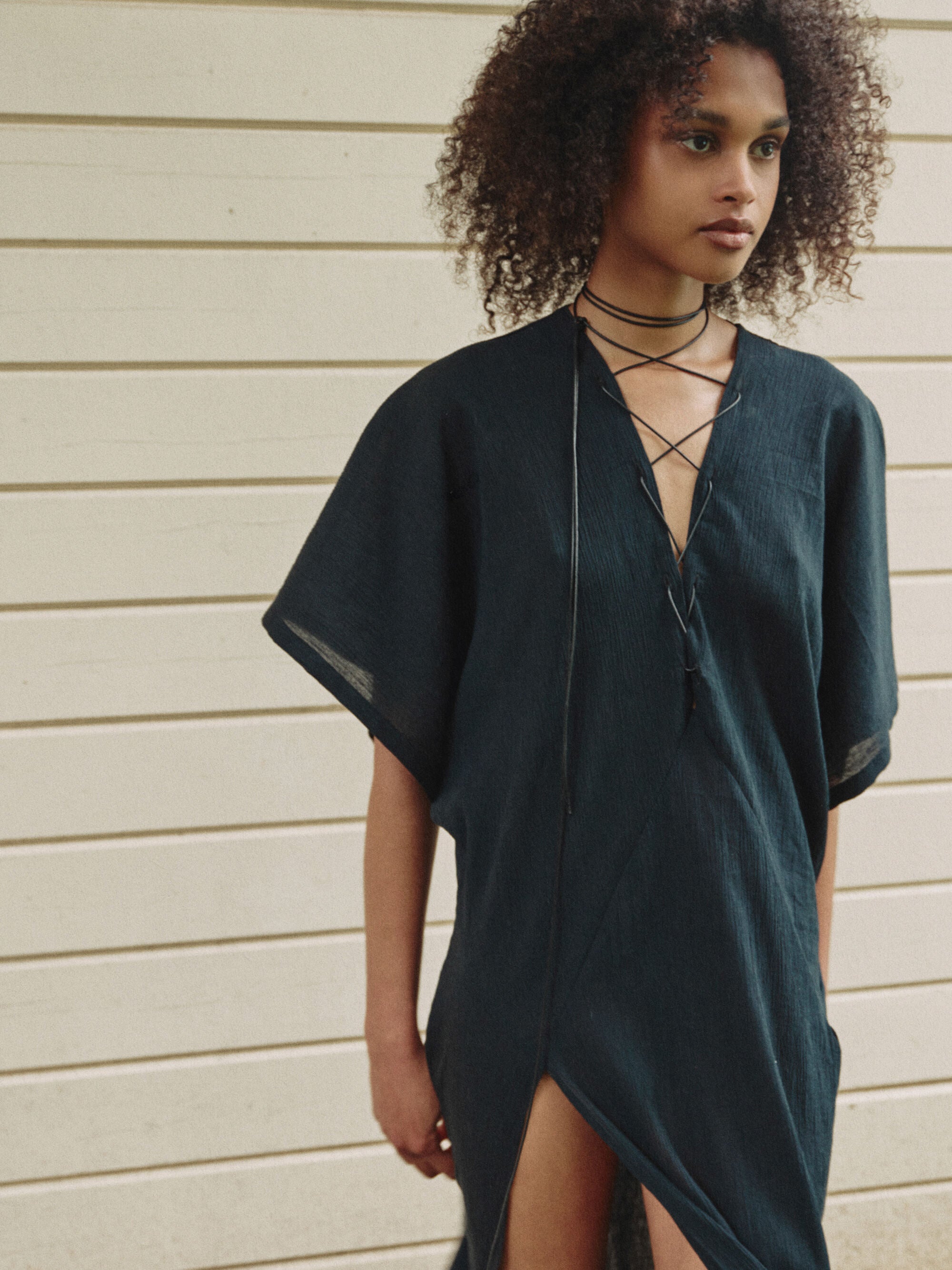 STORM INTERVAL KAFTAN IN BLACK