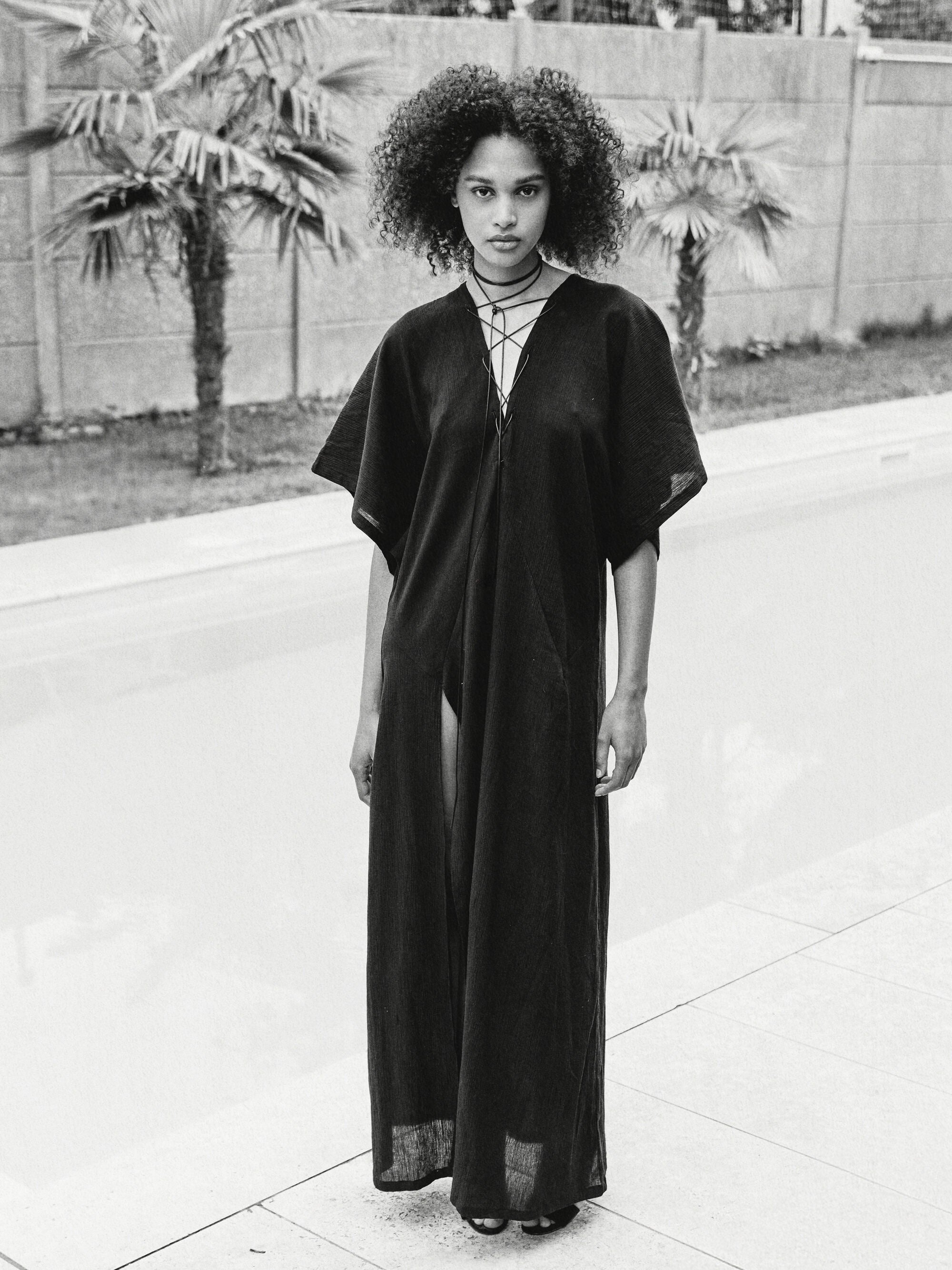 STORM INTERVAL KAFTAN IN BLACK