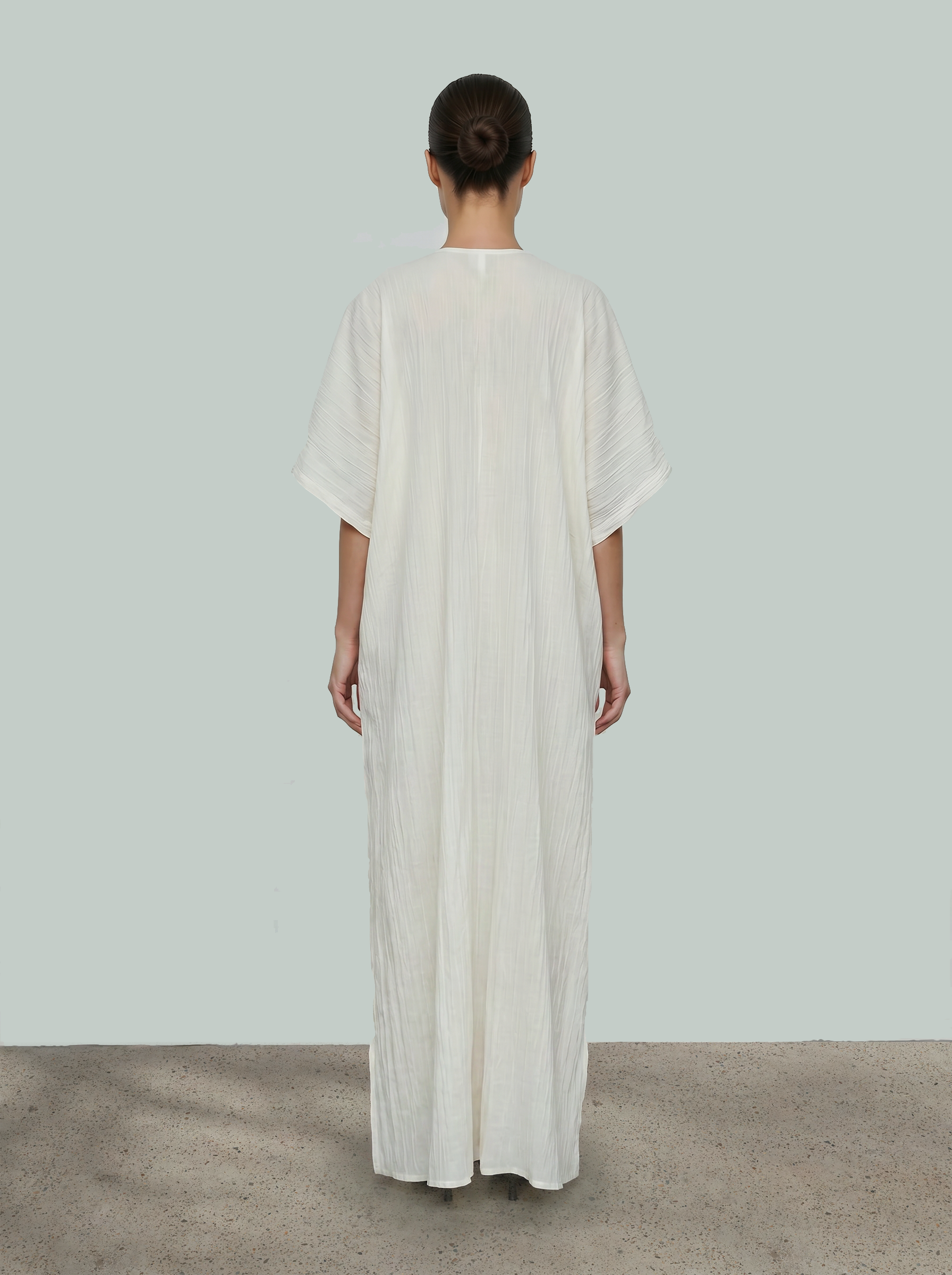 STORM INTERVAL KAFTAN IN WHITE