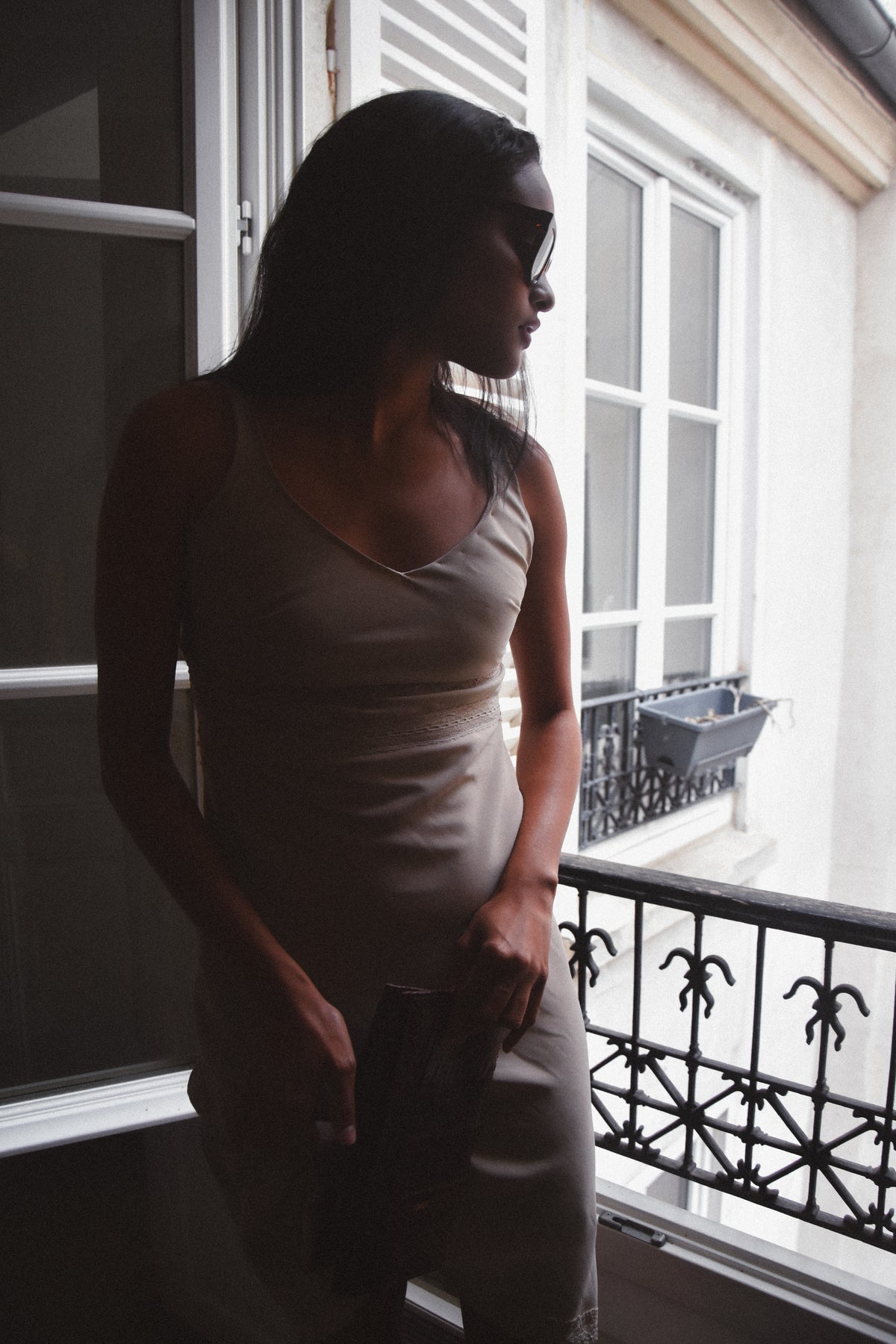 SCULPT MIDI DRESS