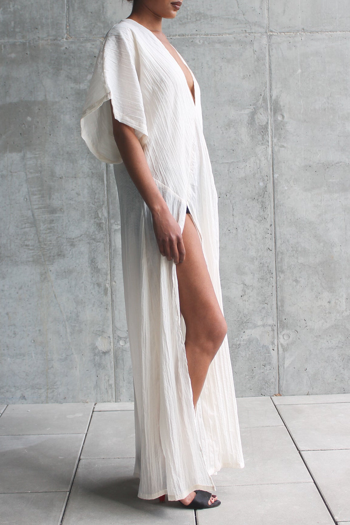 STORM INTERVAL KAFTAN IN WHITE